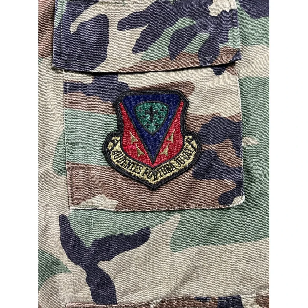 Vintage US Air Force Combat Command Coat Mens Medium X Short Green Camouflage